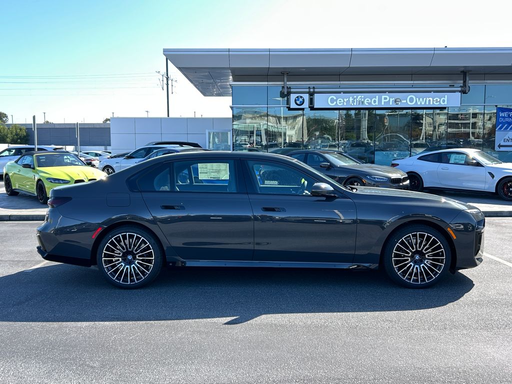 2025 BMW 7 Series 760i xDrive 6