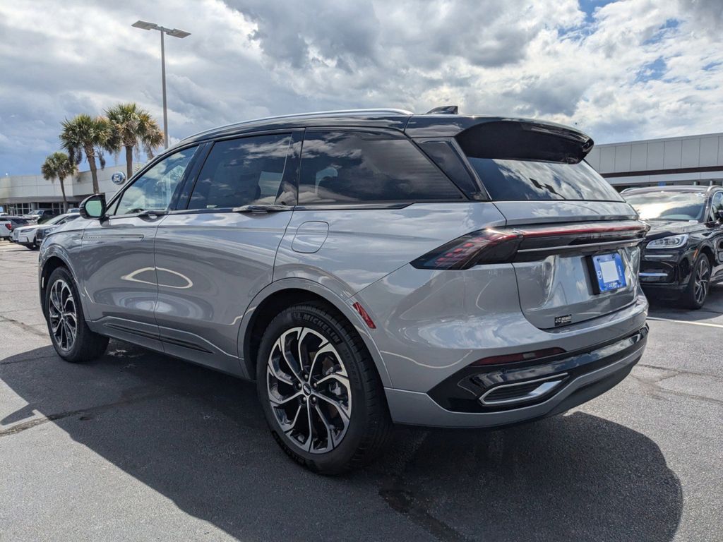 2025 Lincoln Nautilus Reserve