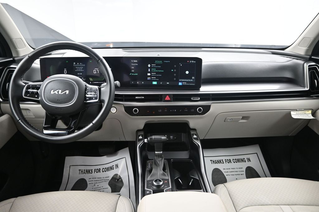 2025 Everlasting Silver Kia Sorento S AWD SUV