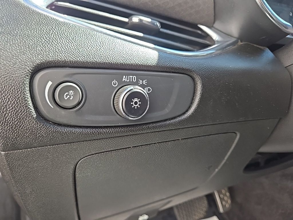 Used 2016 Black Chevrolet LT image 26