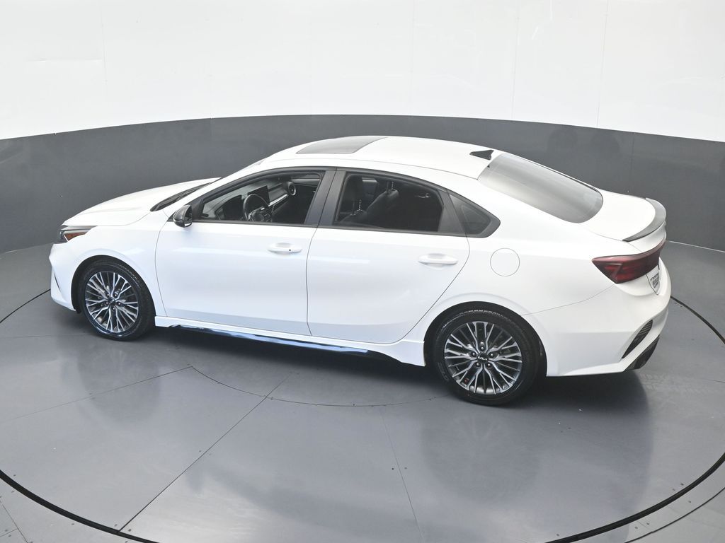 Used 2024 Snow White Pearl Kia GT-Line image 51