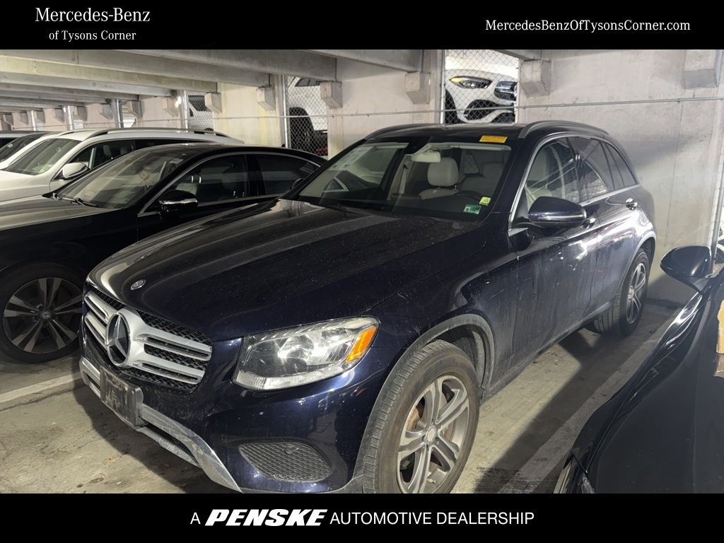 2017 Mercedes-Benz GLC 300 -
                  Vienna, VA