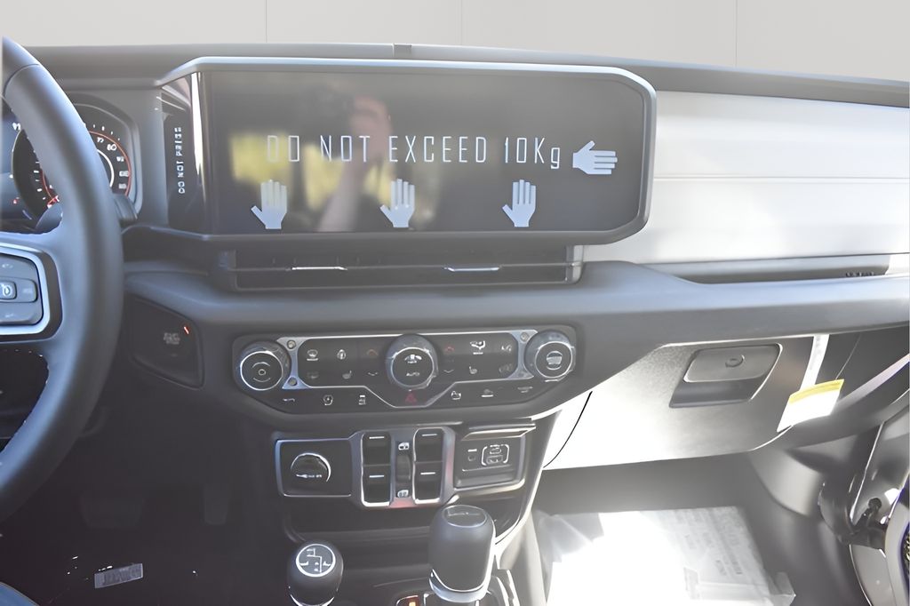 New Car 2025 Jeep Gladiator  Sport For Sale Under $40,000 In Austin, Texas