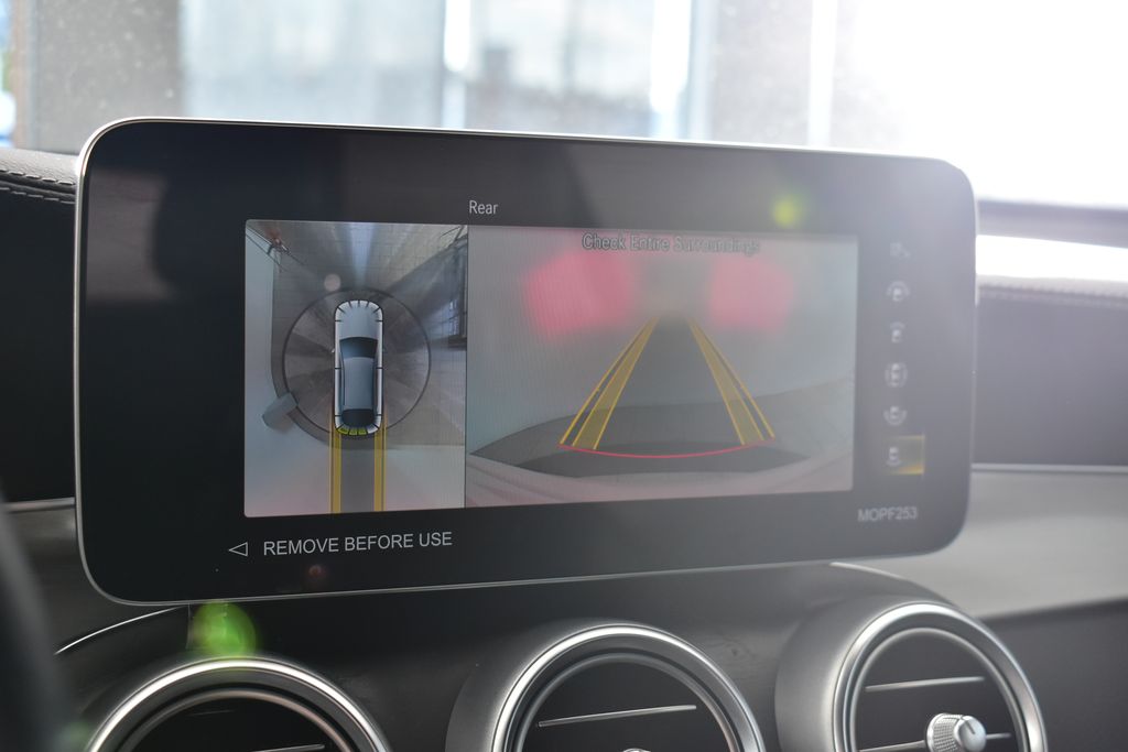 Thumbnail: 2023 Mercedes-Benz GLC - 19