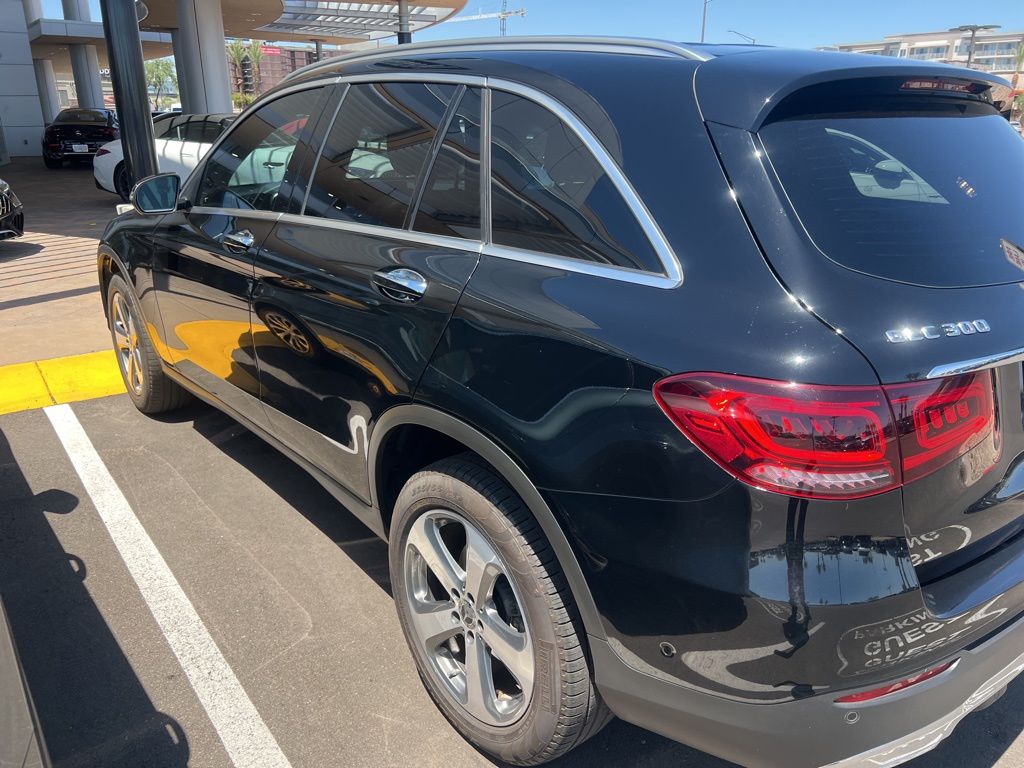2022 Mercedes-Benz GLC 300 3