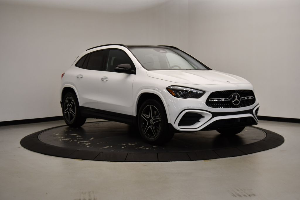 2025 Mercedes-Benz GLA 250 4MATIC 7