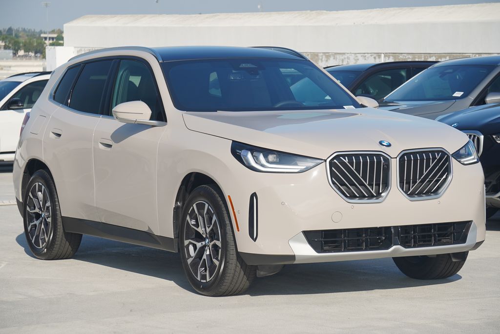 Thumbnail: 2026 BMW X3 - 3