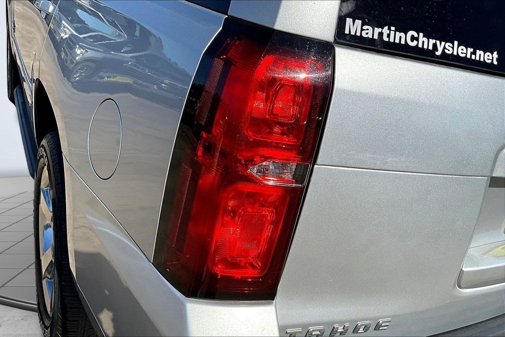 2017 Chevrolet Tahoe LT Silver at Autostrade