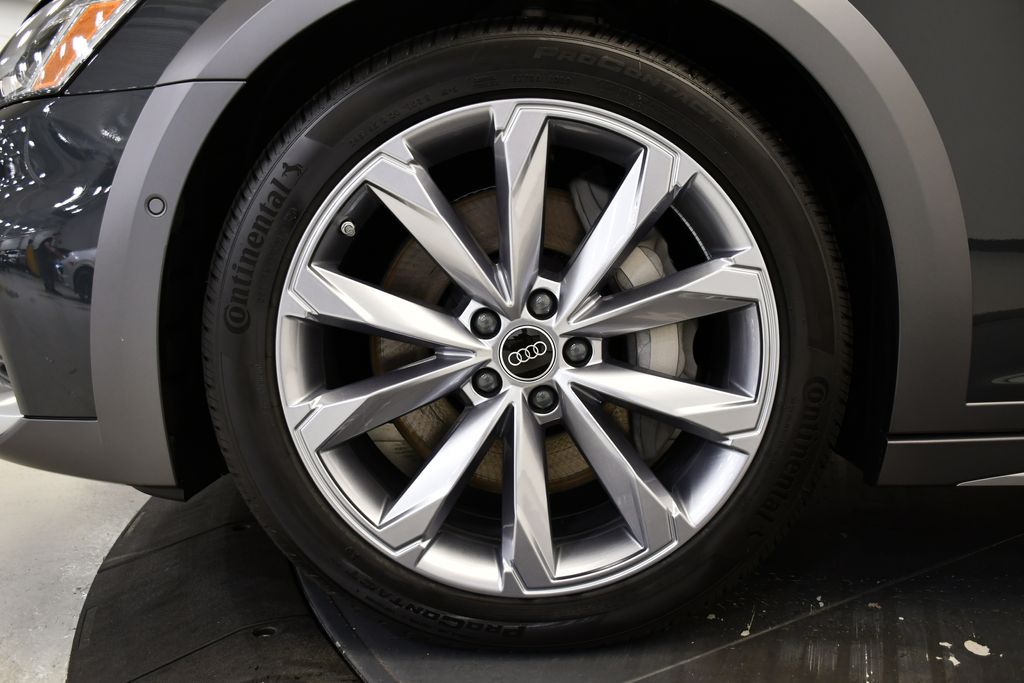 Thumbnail: 2025 Audi A6 - 12