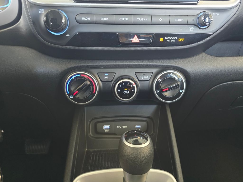 Thumbnail: 2025 Hyundai Venue - 24