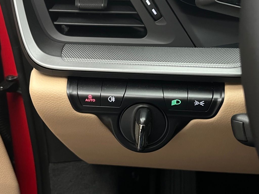 Thumbnail: 2024 Porsche 911 - 27