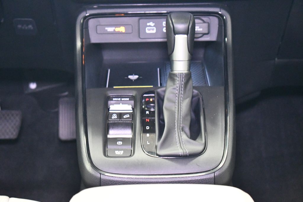 Thumbnail: 2025 Honda CR-V - 21