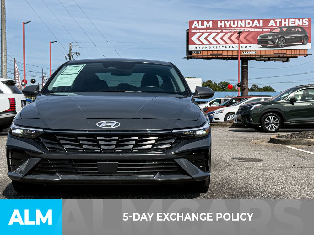 Certified Used 2024 Gray Hyundai SEL image 3