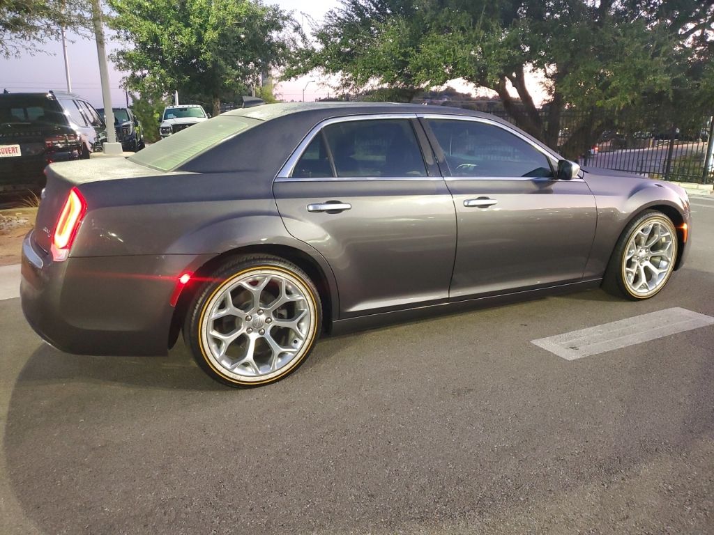Used Car 2019 Chrysler 300  C For Sale Under $30,000 In Austin, Texas