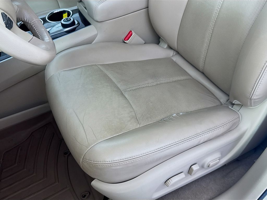 Used Car 2015 Nissan Pathfinder  Platinum For Sale Under $12,000 In Austin, Texas
