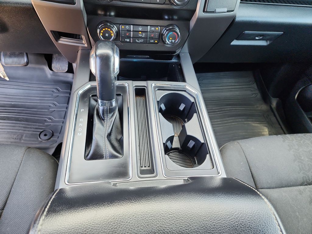 2019 Ford F-150 XLT photo