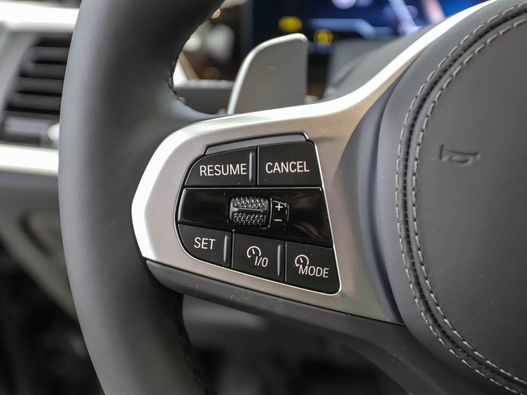 Thumbnail: 2026 BMW X5 - 12