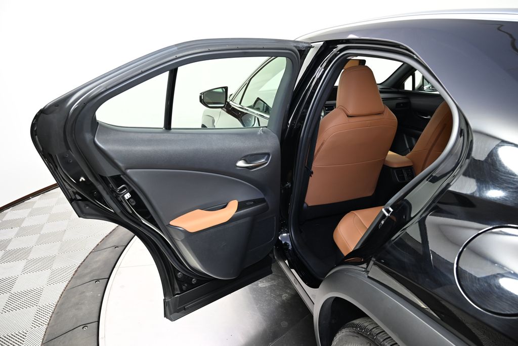 Thumbnail: 2021 Lexus UX - 25