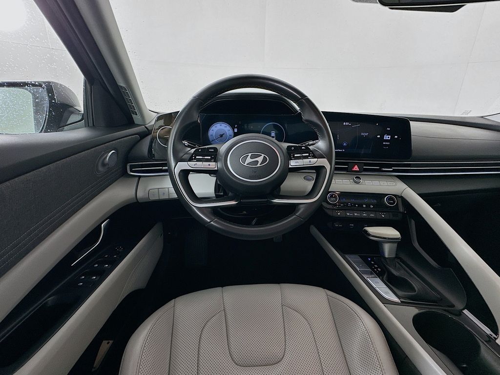 Thumbnail: 2024 Hyundai Elantra - 24