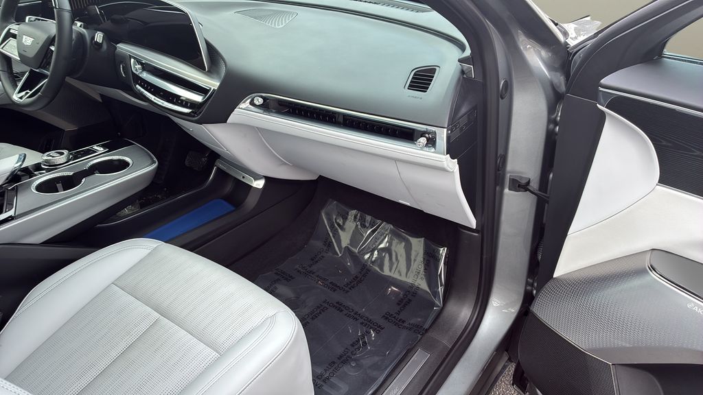 used 2024 Cadillac LYRIQ car, priced at $41,200