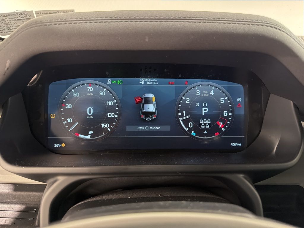 Certified Used 2022 White Land Rover X-Dynamic SE image 15