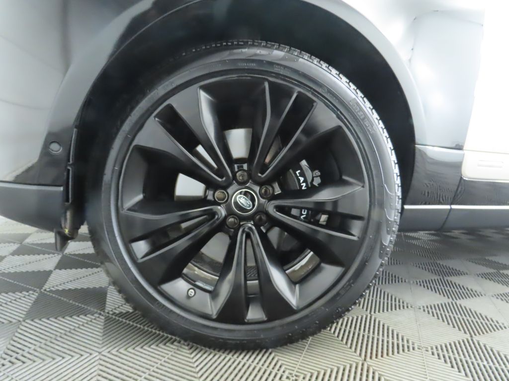 Thumbnail: 2021 Land Rover Range Rover - 31