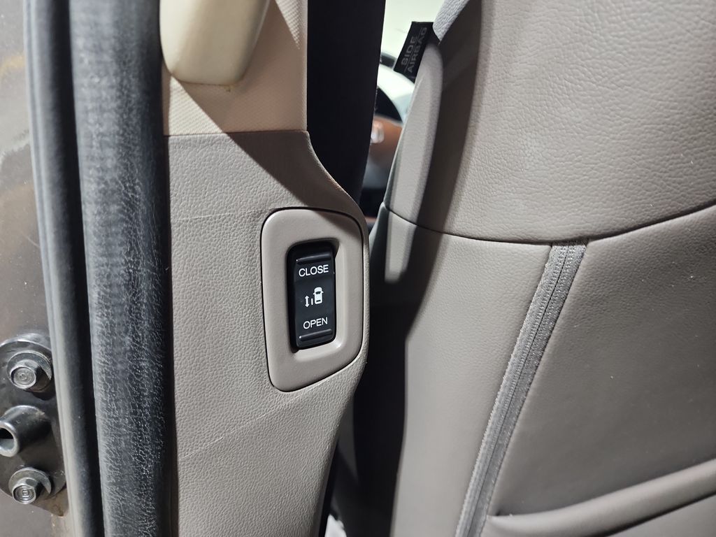 2014 Honda Odyssey EX-L photo