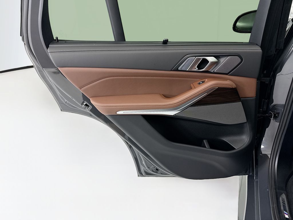 Thumbnail: 2026 BMW X5 - 25
