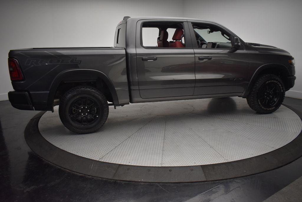 Thumbnail: 2026 RAM 1500 - 4