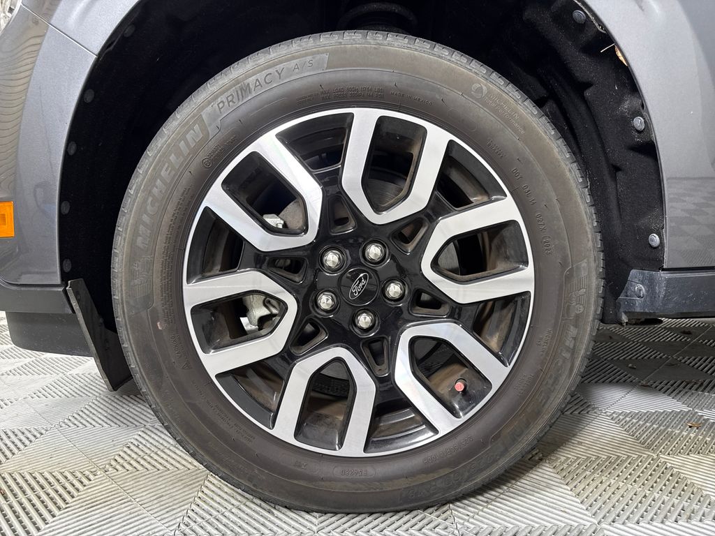 2023 Carbonized Gray Metallic Ford Maverick Lariat FWD Truck