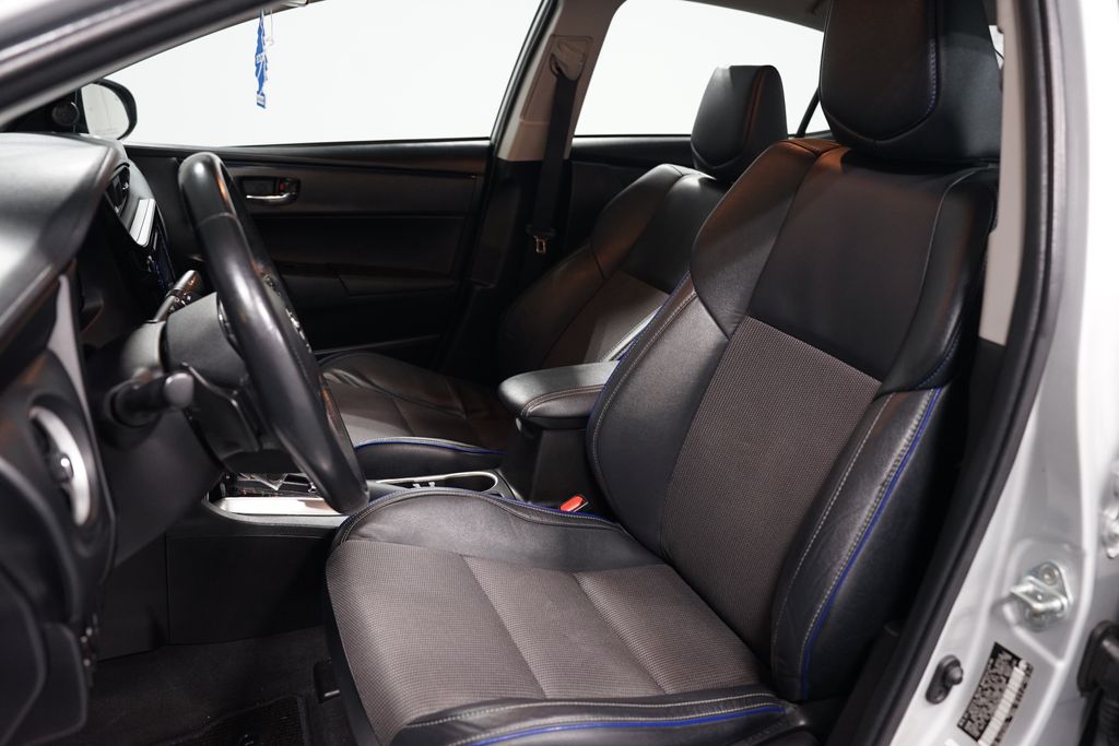 Thumbnail: 2019 Toyota Corolla - 6