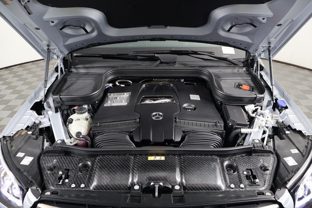 Thumbnail: 2025 Mercedes-Benz GLS - 10