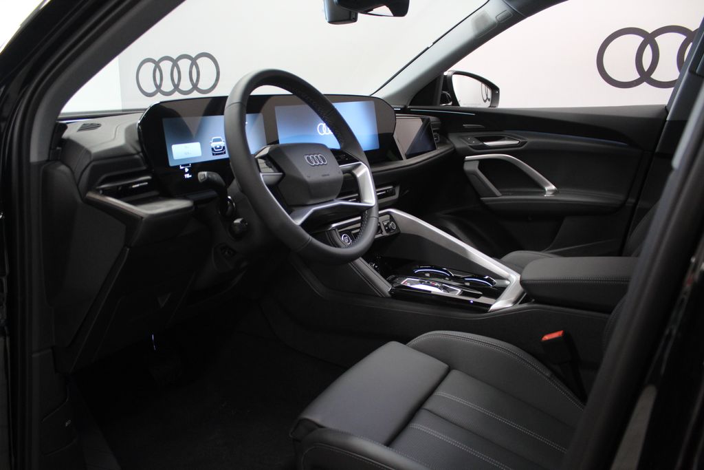 Thumbnail: 2026 Audi Q5 - 11