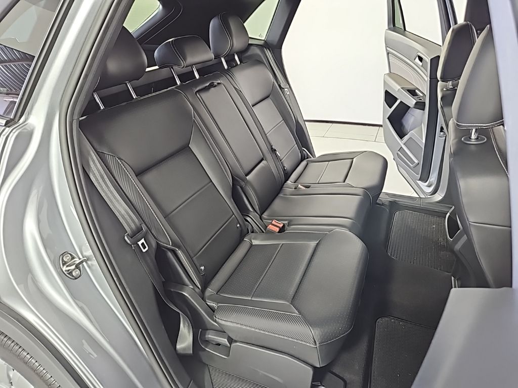 Thumbnail: 2023 Volkswagen Atlas - 19