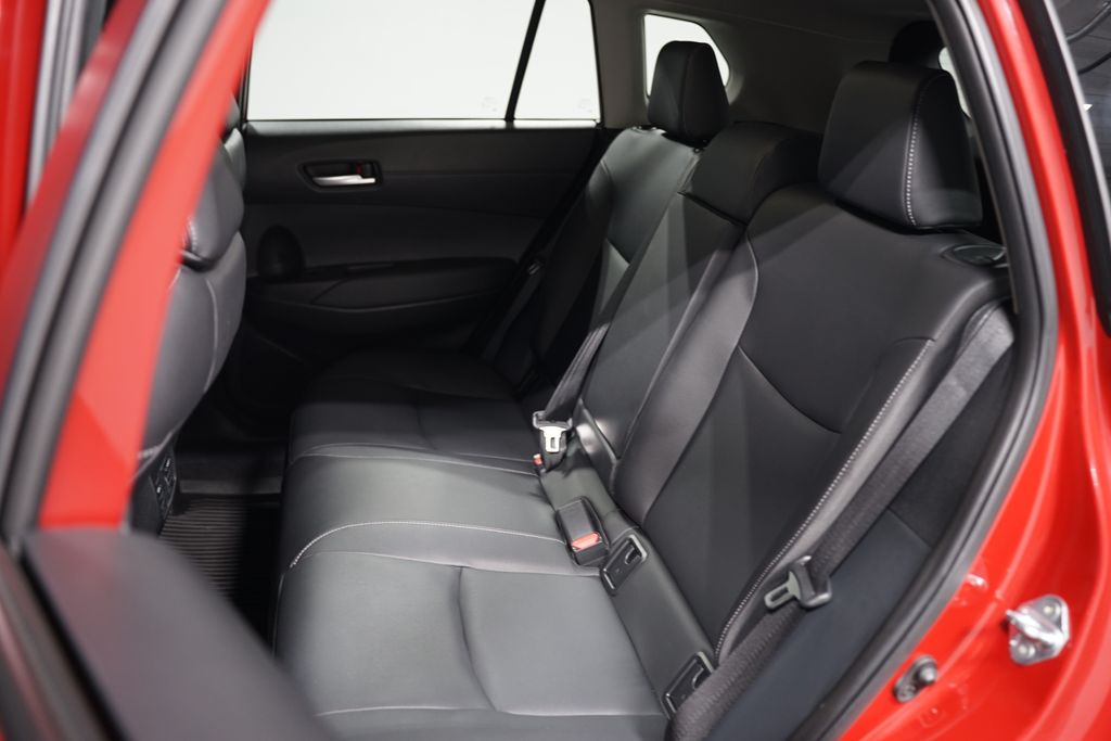 2024 Toyota Corolla Cross XLE 28