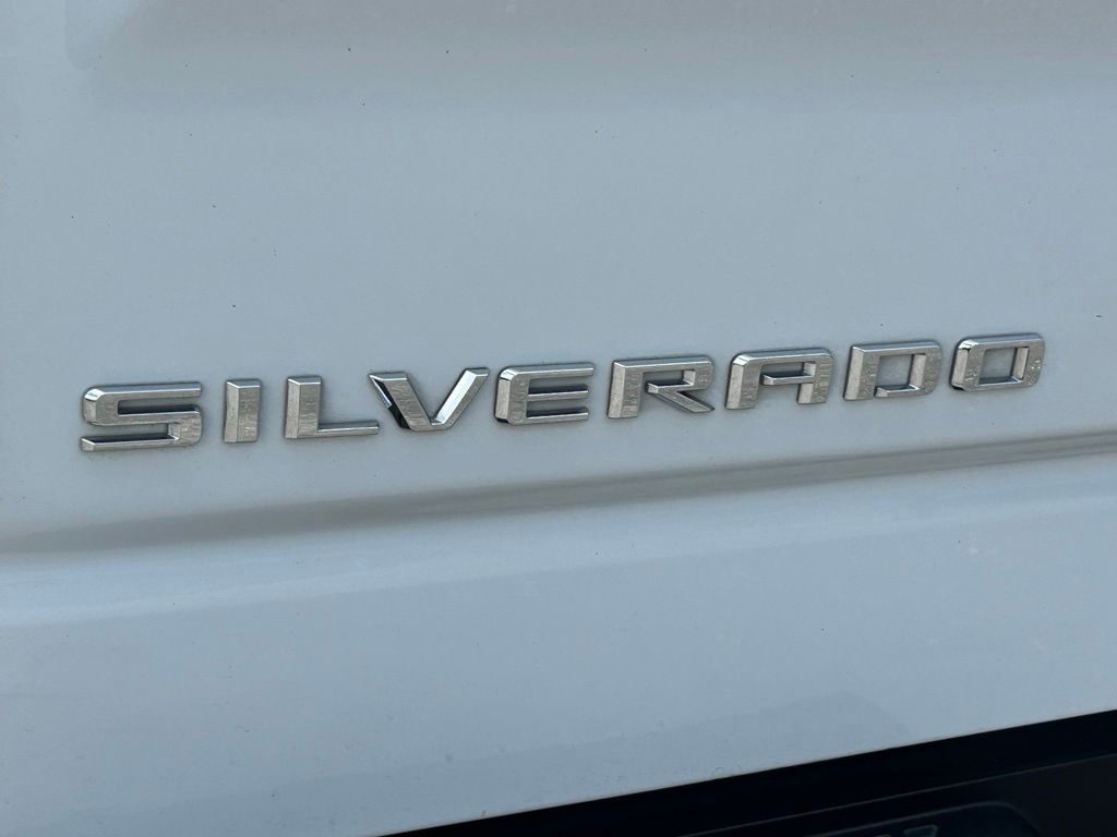 Certified Used 2022 White Chevrolet RST image 24