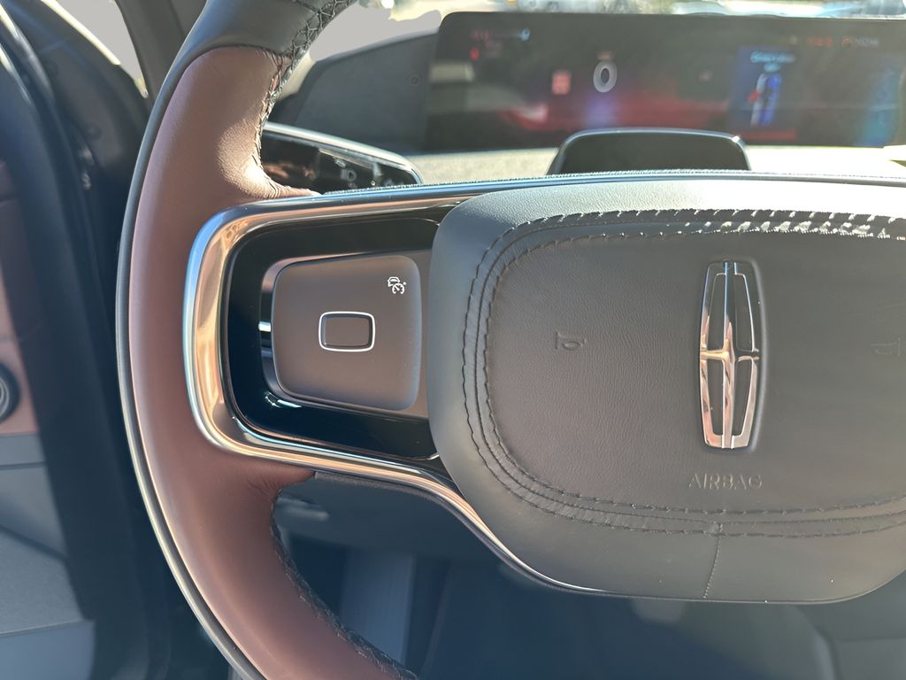 Used Car 2025 Lincoln Navigator  Reserve For Sale Under $100,000 In Austin, Texas