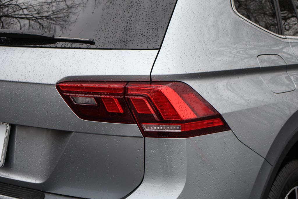 2021 Volkswagen Tiguan 2.0T 7