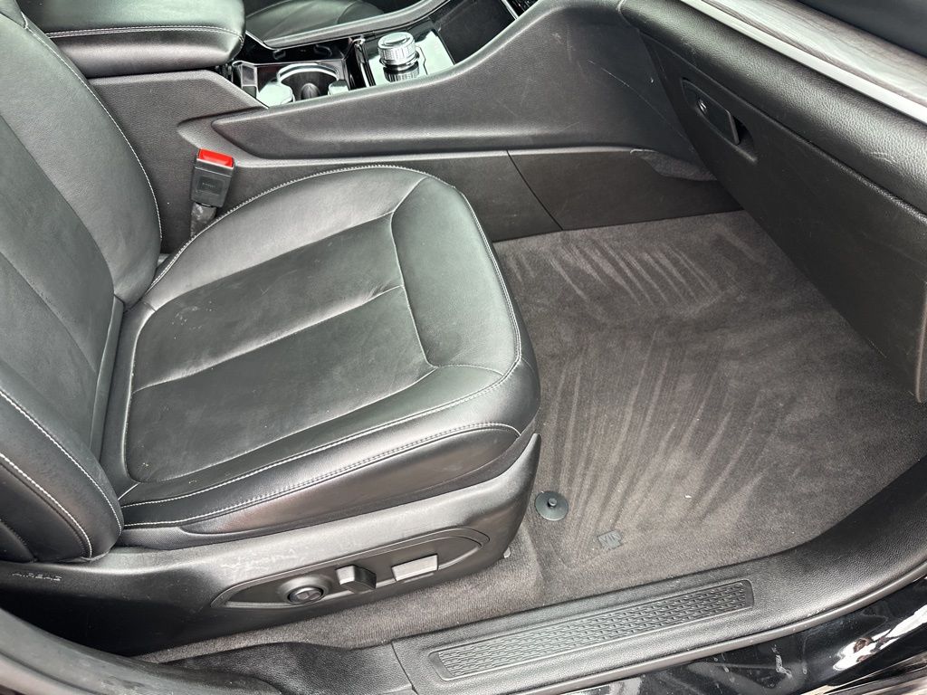 Used Car 2021 Jeep Grand Cherokee L  Limited For Sale Under $30,000 In Austin, Texas