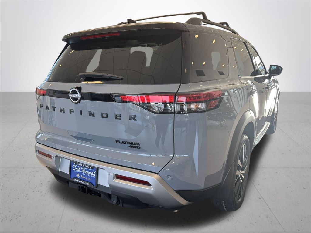 2025 Nissan Pathfinder Platinum