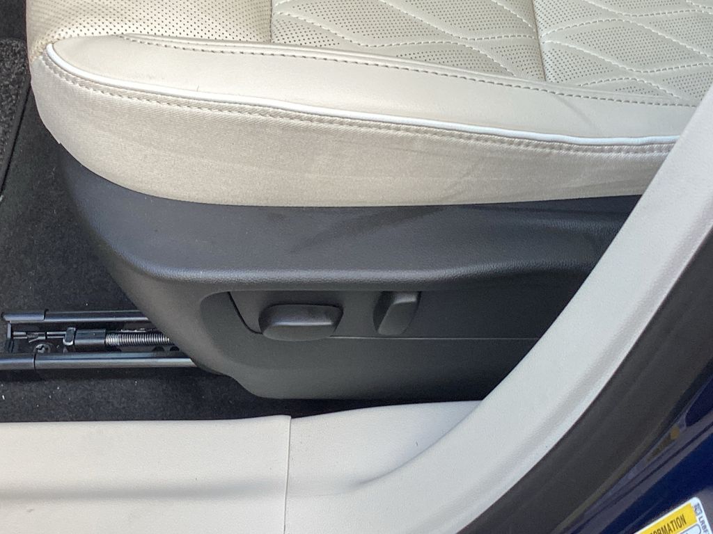 Used 2023 Buick Envision SUV