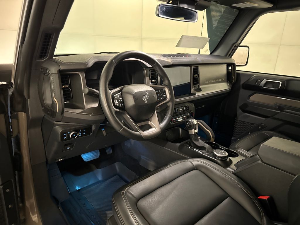 Certified Used 2025 Gray Ford Badlands image 5