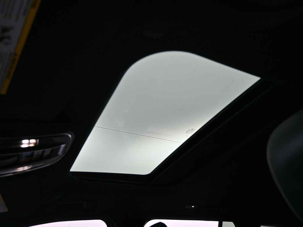 Used 2024 Bright White Clearcoat Jeep Altitude X image 15