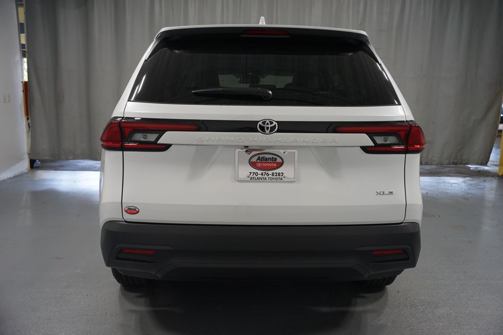 Thumbnail: 2026 Toyota Grand Highlander - 7
