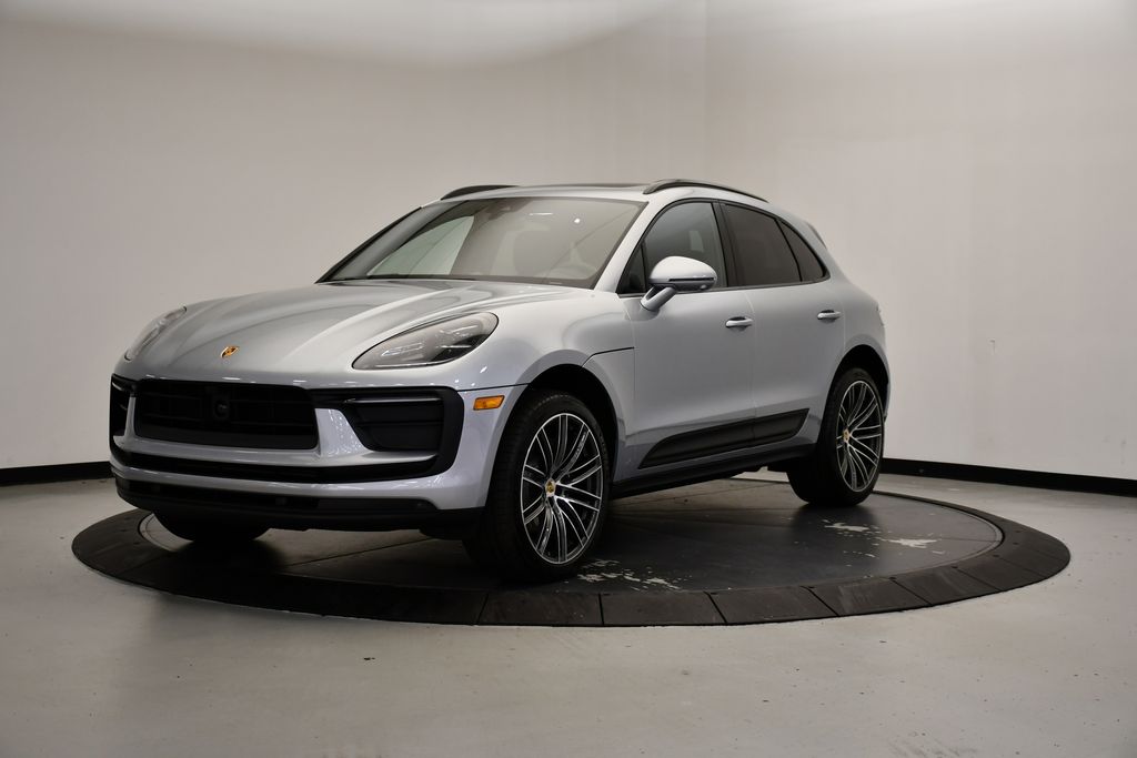 Thumbnail: 2026 Porsche Macan - 1