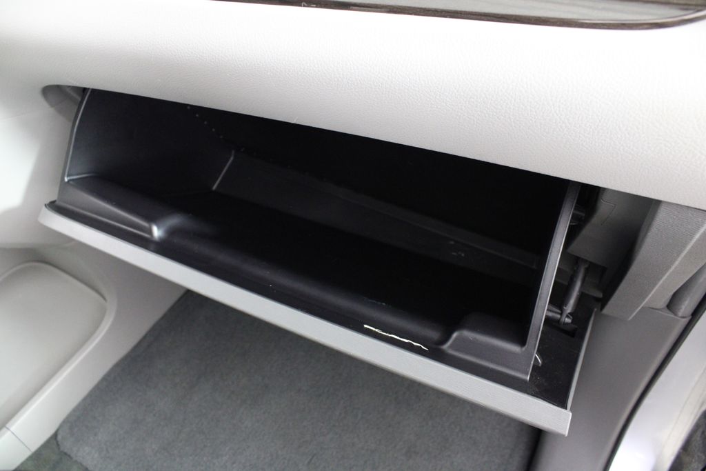 Used 2018 Toyota Sienna for sale in 