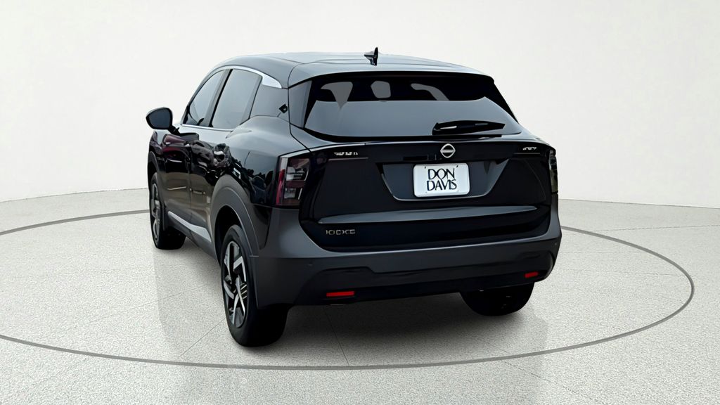 2025 Nissan Kicks
