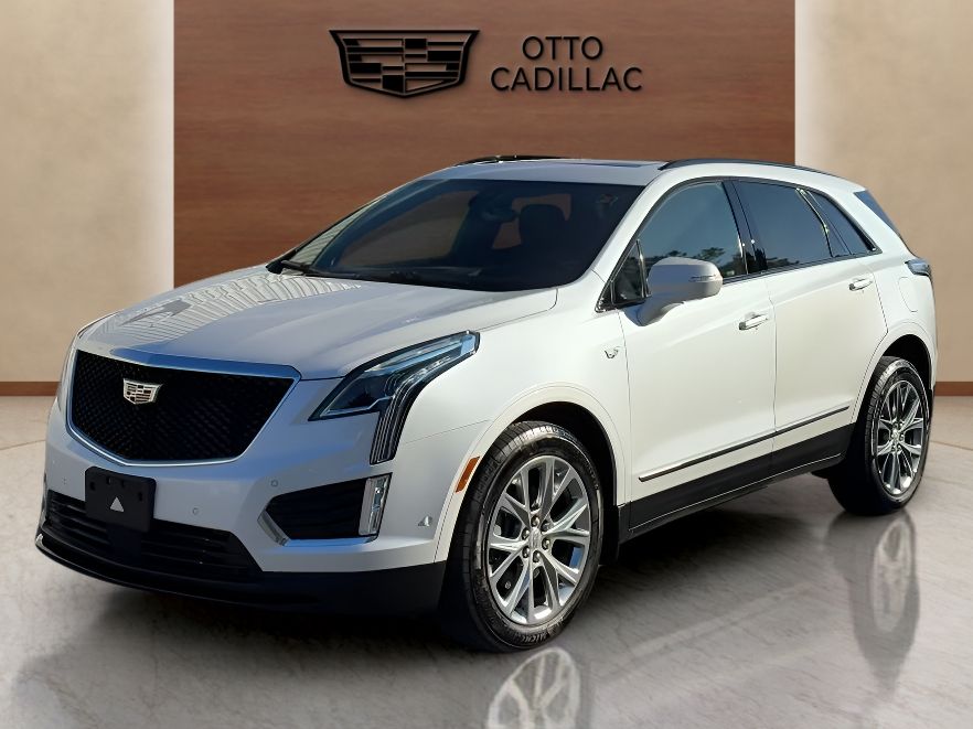 used 2020 Cadillac XT5 car, priced at $27,000