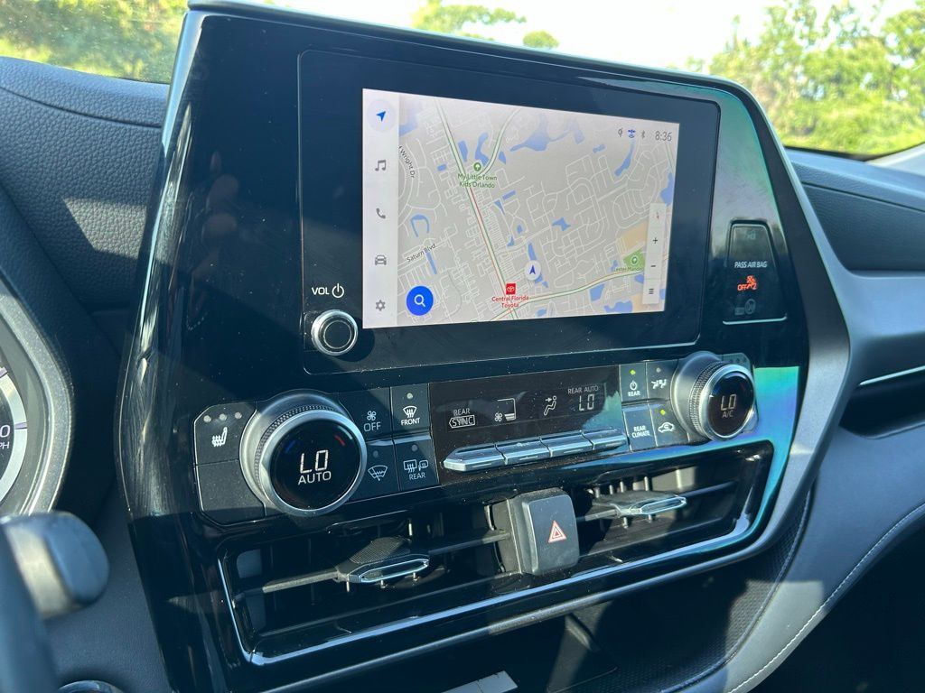 2023 Toyota Highlander XLE 21