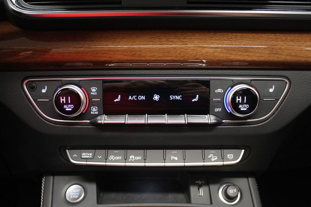 Thumbnail: 2023 Audi Q5 - 16